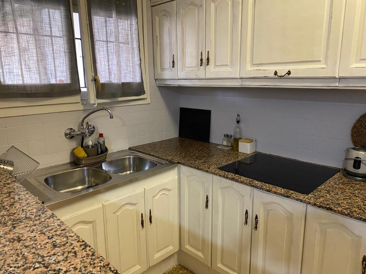 Apartamento Entero Con Terraza En El Centro De Rubí Kültér fotó